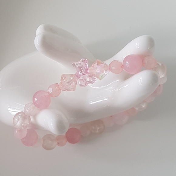 🐻 Kunzite Pink Gummy Bear Bracelet - Picture 2 of 5